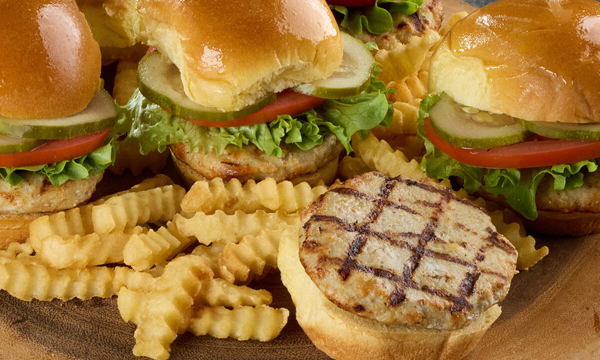 d-poultry-new-restaurant-chicken-supplier-ontario-sliders-burger